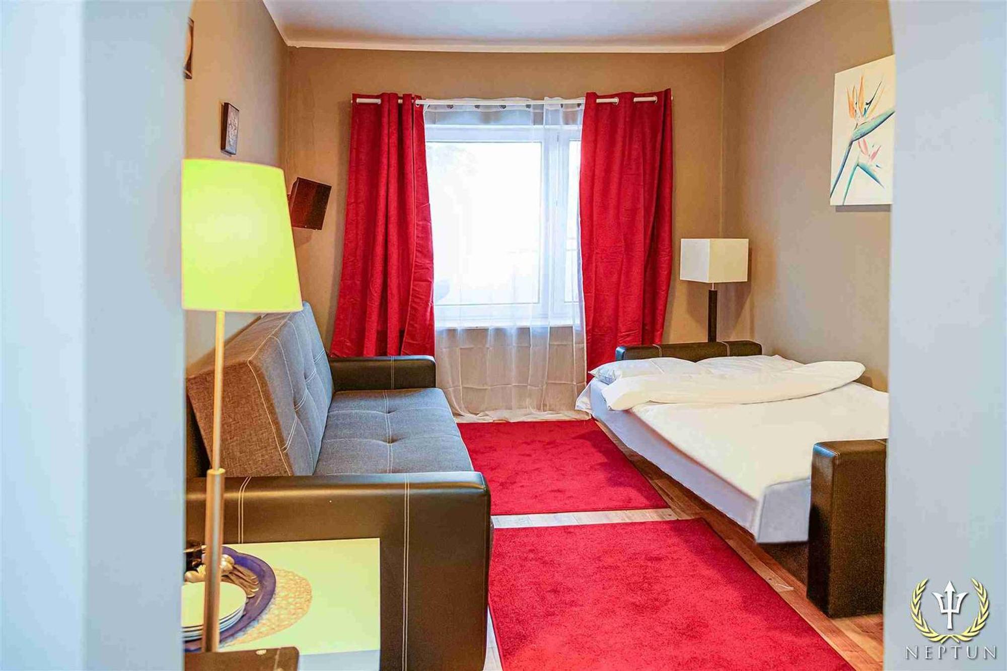 Hotel Neptun Ястшембя-Гура Екстер'єр фото