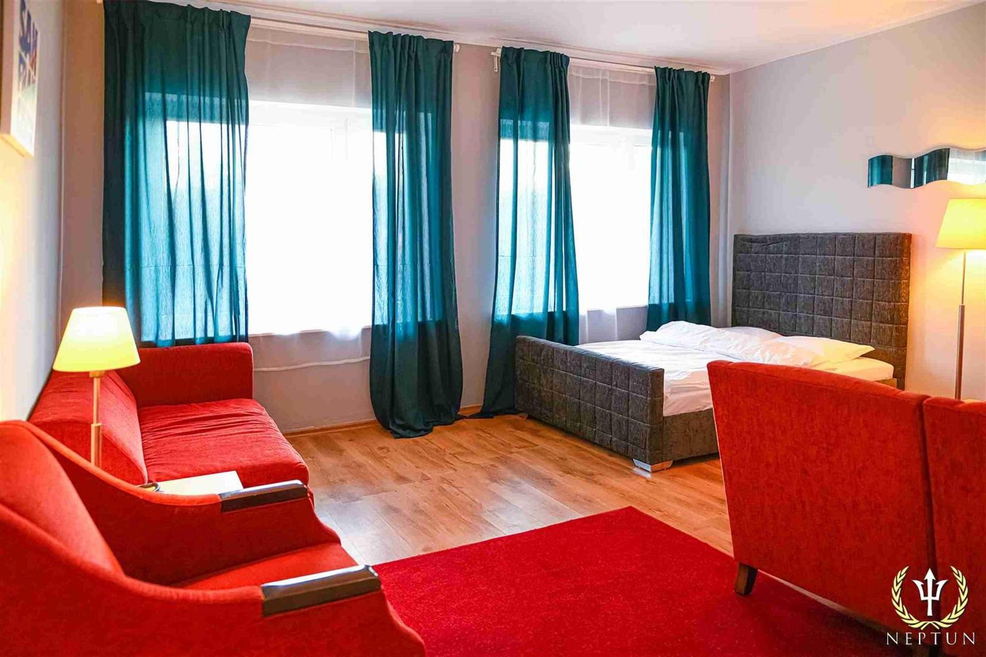 Hotel Neptun Ястшембя-Гура Екстер'єр фото