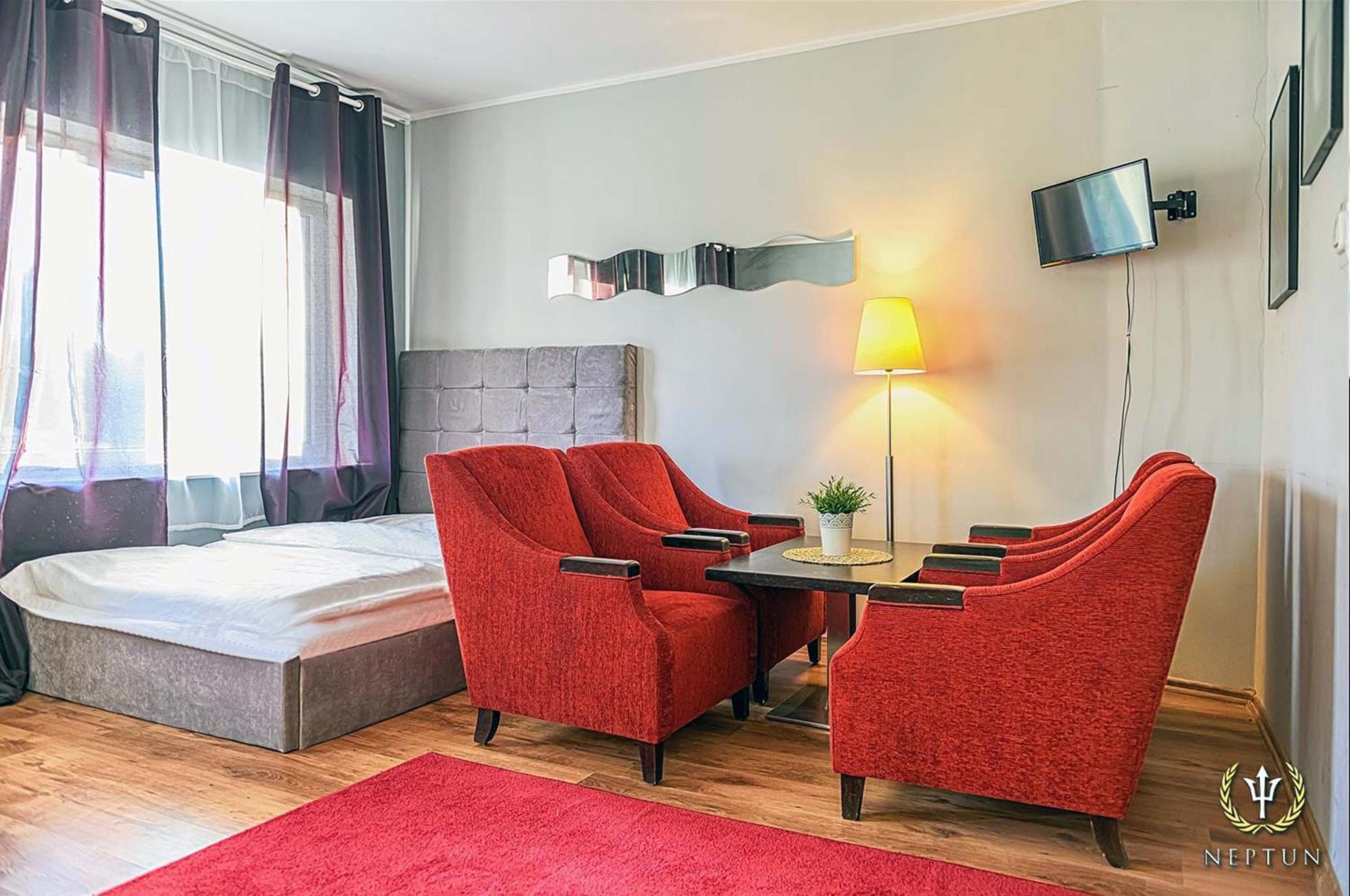 Hotel Neptun Ястшембя-Гура Екстер'єр фото