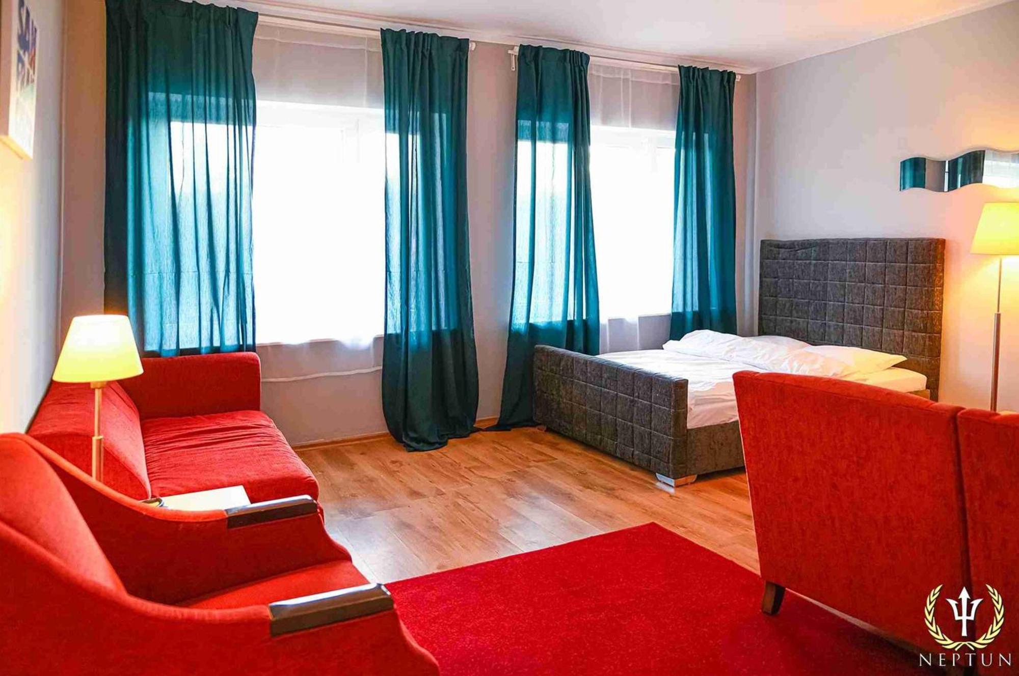 Hotel Neptun Ястшембя-Гура Екстер'єр фото